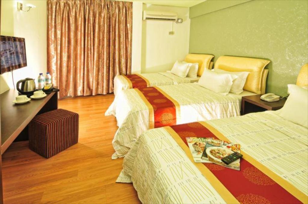 Hotel Zamburger Grand City Malacca Exterior foto